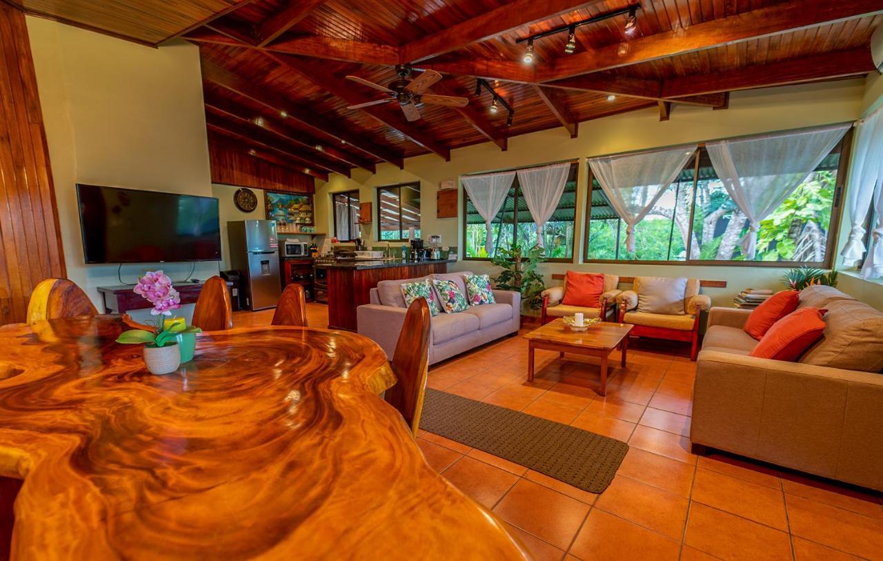 Villas Oasis Manuel Antonio Bagian luar foto