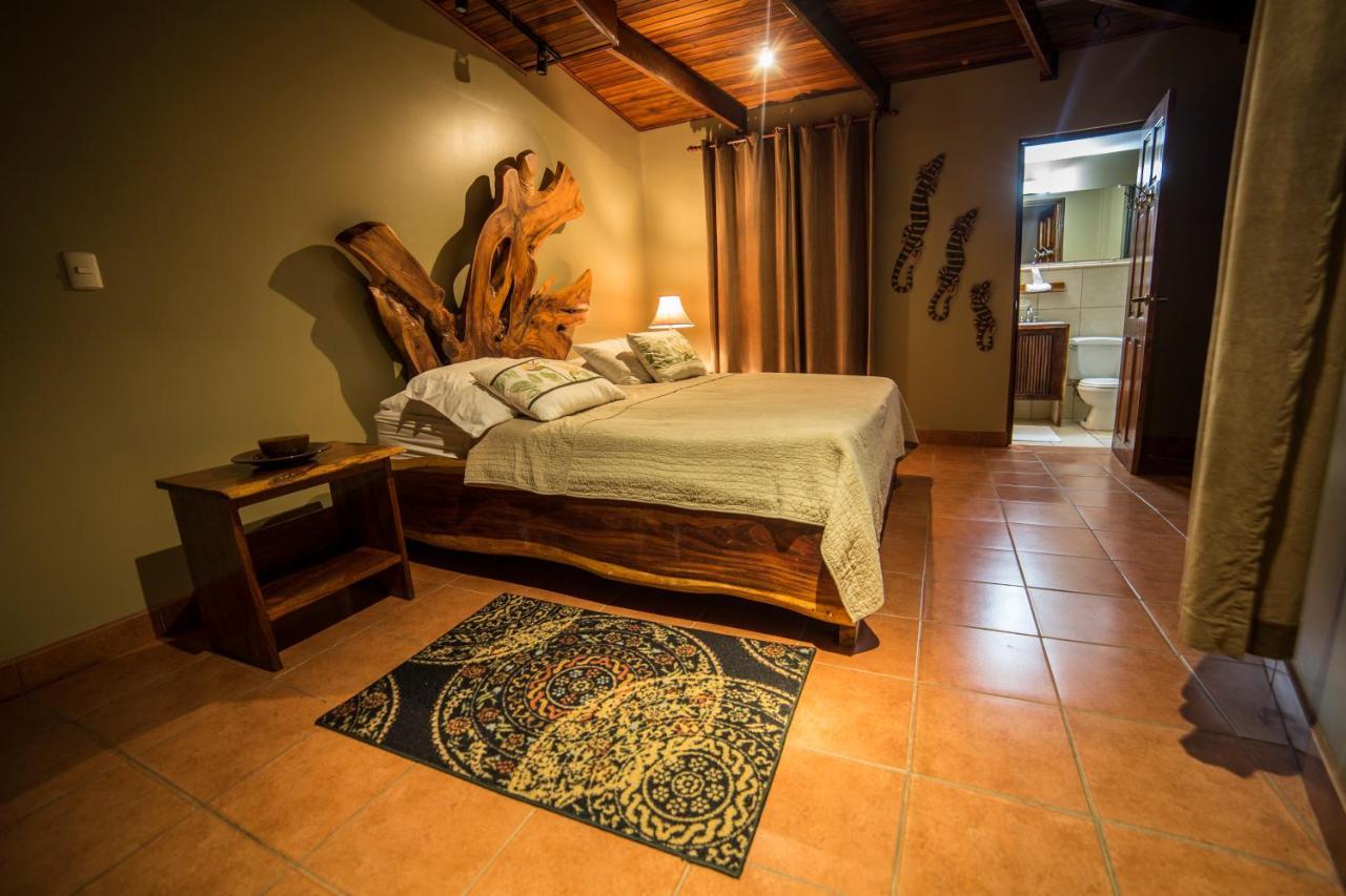 Villas Oasis Manuel Antonio Bagian luar foto