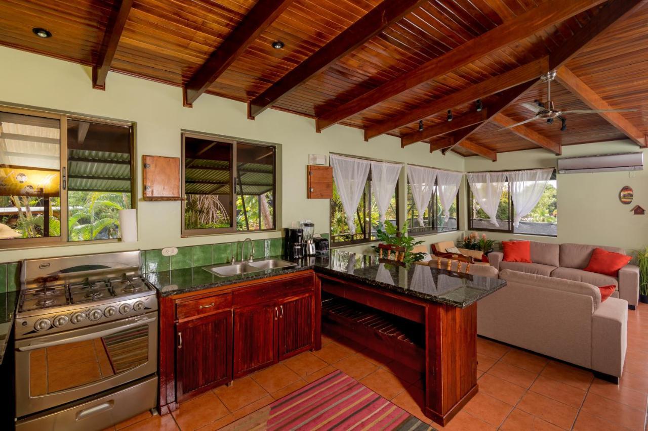 Villas Oasis Manuel Antonio Bagian luar foto