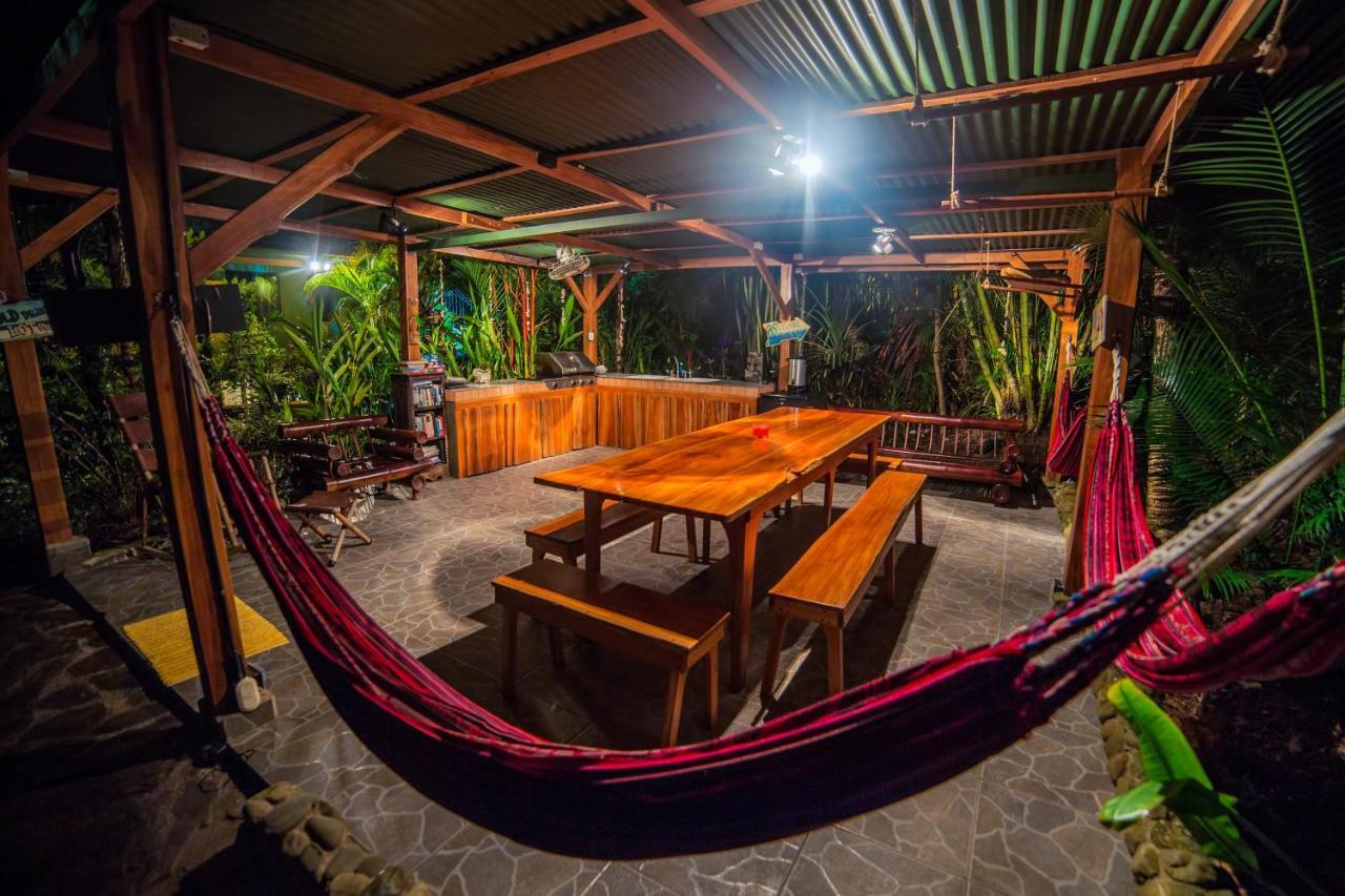 Villas Oasis Manuel Antonio Bagian luar foto
